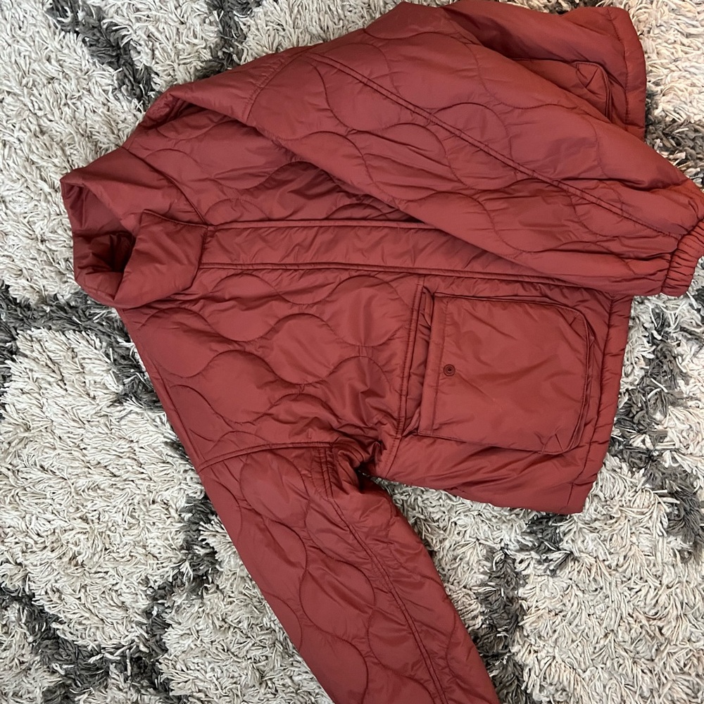 Old Navy Quilted Jacket in Rust Red